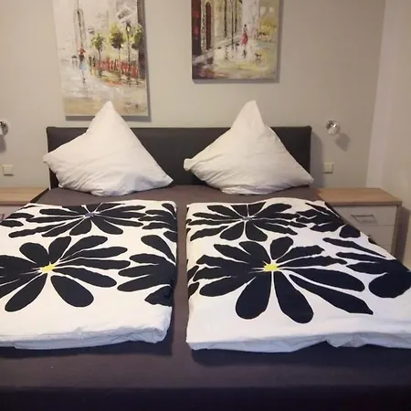 Hunsruck Stern Vendégház 3*